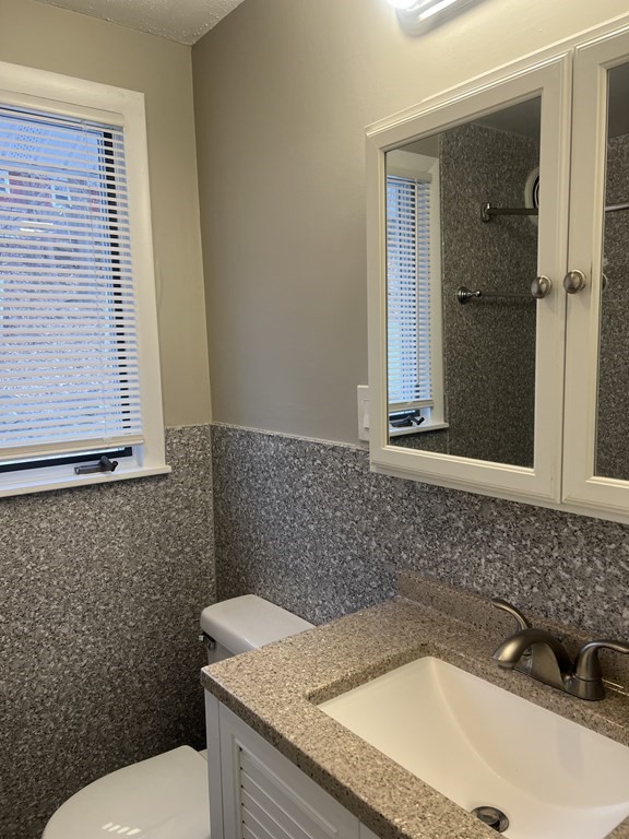 46 McAuliffe Road Randolph, MA 02368 - Photo 7 of 12 Gallery Image 7