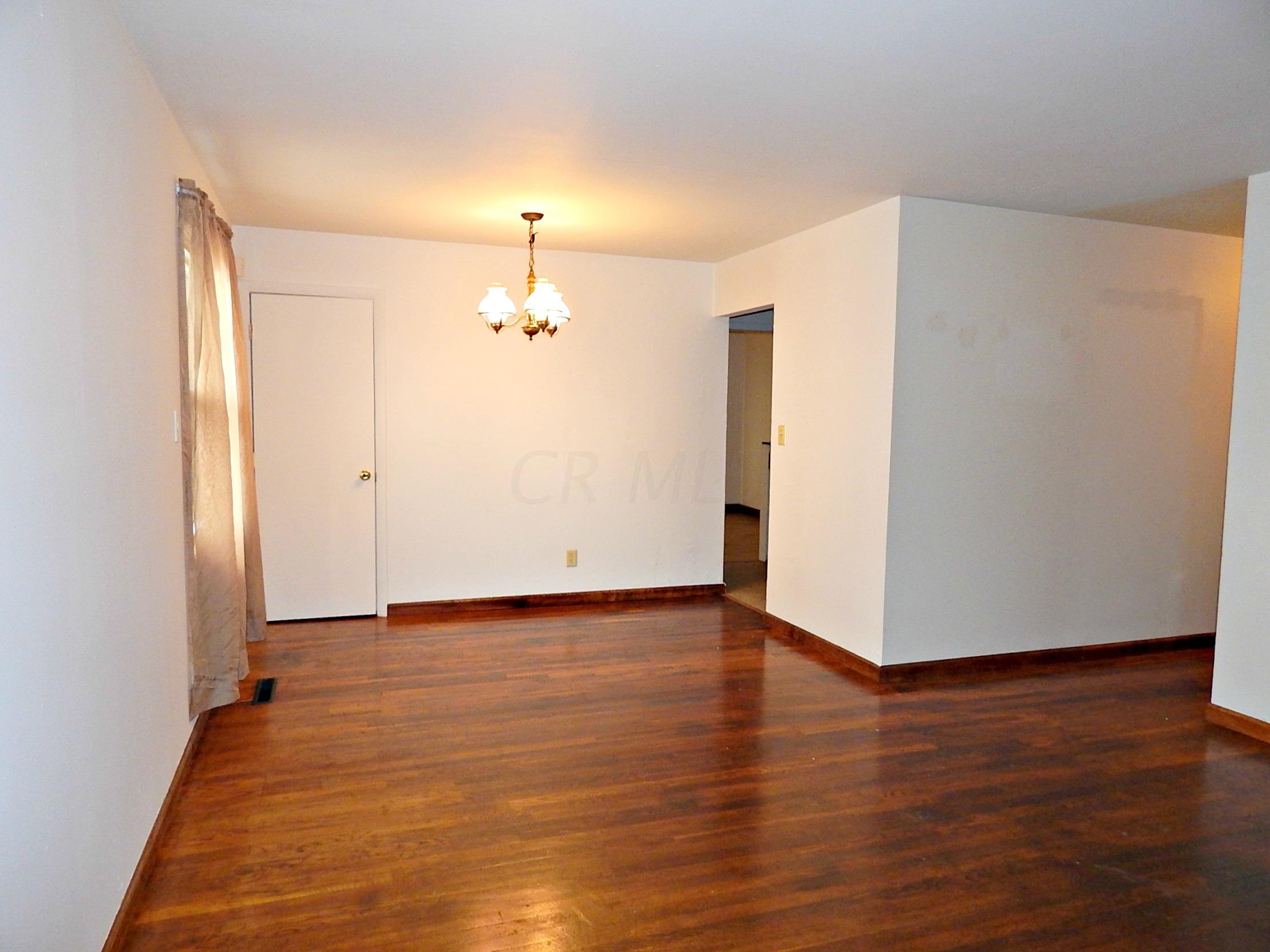 859 Demorest Road Columbus, OH 43204 - Photo 5 of 17 Gallery Image 5