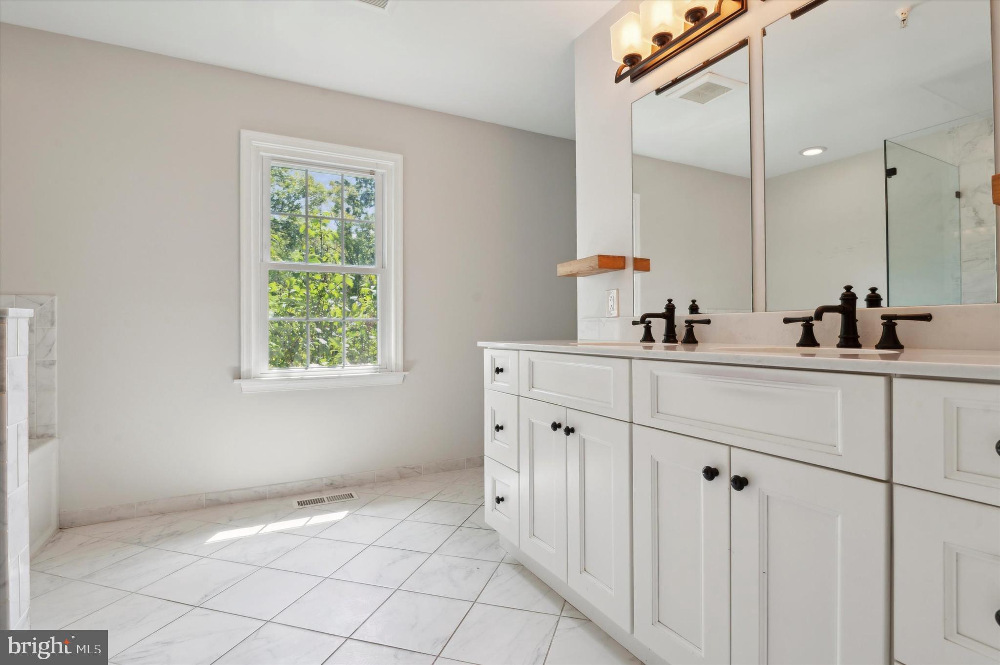 1191 Pynchon Hall Road West Chester, PA 19382 - Photo 12 of 48 1st Floor Primary Bathroom