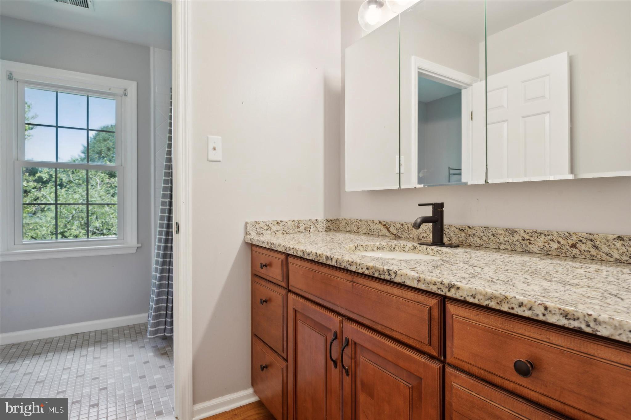 1191 Pynchon Hall Road West Chester, PA 19382 - Photo 27 of 48 Full Hall Bath