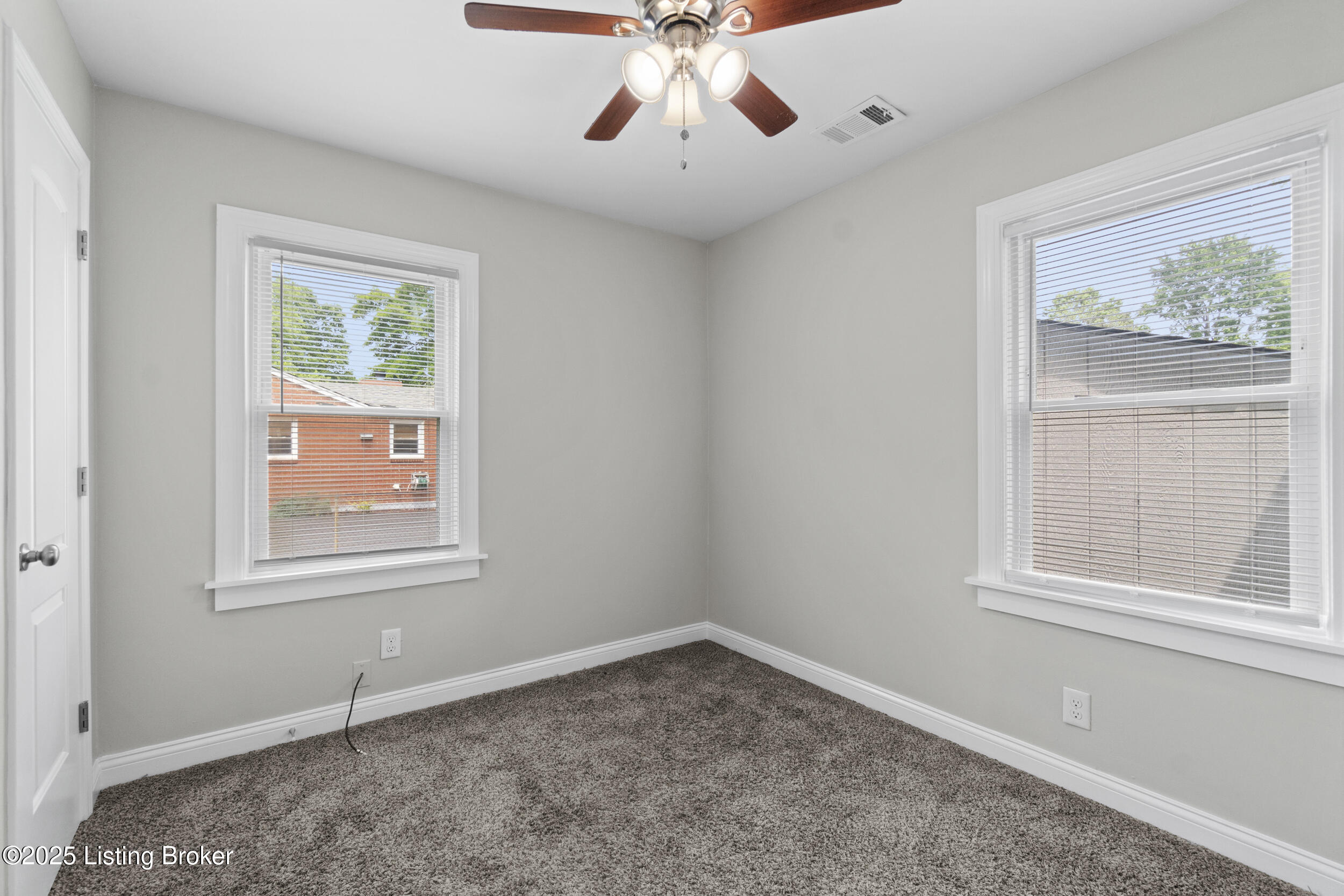 5707 Mt Washington Road Louisville, KY 40229 - Photo 21 of 26 dsc08934