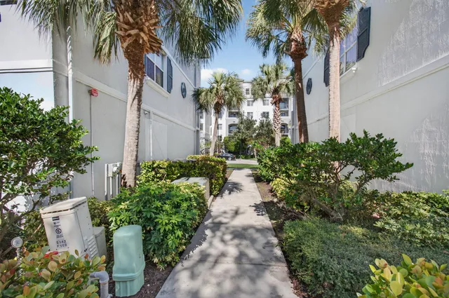 $420,000 | 1265 Vía De Fossi, Boynton Beach, FL 33426