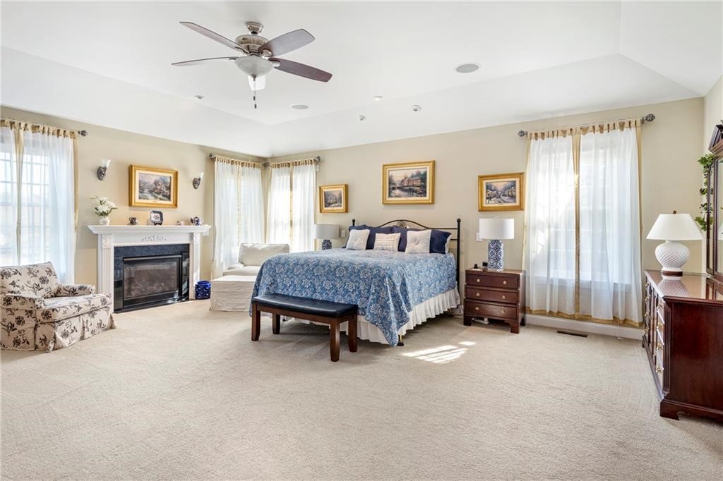 3070 Diamond Hill Road Cumberland, RI 02864 - Photo 15 of 37