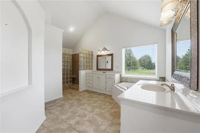 $650,000 | 10107 North Chestnut Court, Kansas City, MO 64155