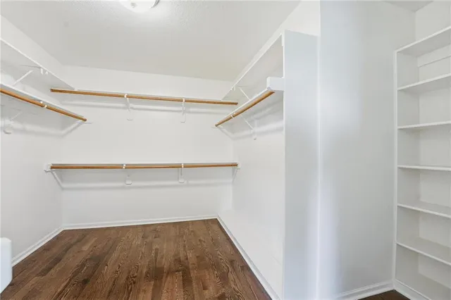 $650,000 | 10107 North Chestnut Court, Kansas City, MO 64155