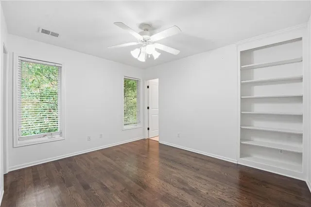 $650,000 | 10107 North Chestnut Court, Kansas City, MO 64155