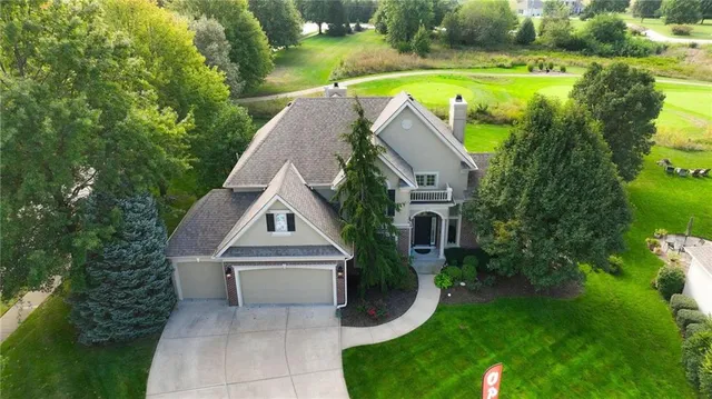 $650,000 | 10107 North Chestnut Court, Kansas City, MO 64155