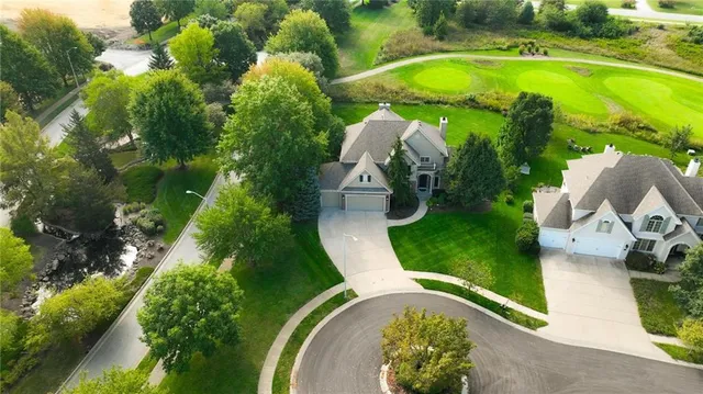 $650,000 | 10107 North Chestnut Court, Kansas City, MO 64155