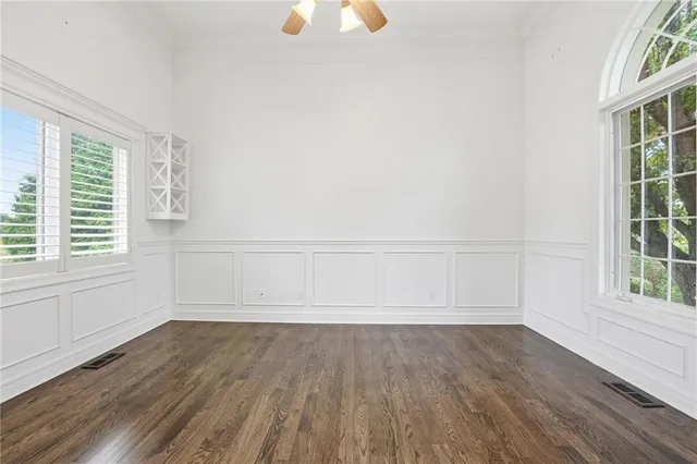 $650,000 | 10107 North Chestnut Court, Kansas City, MO 64155