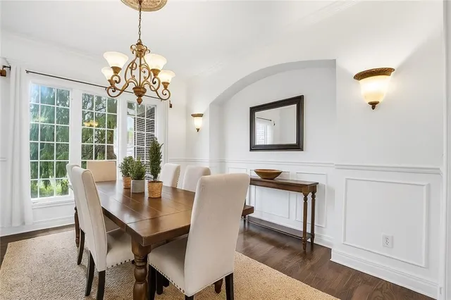 $650,000 | 10107 North Chestnut Court, Kansas City, MO 64155