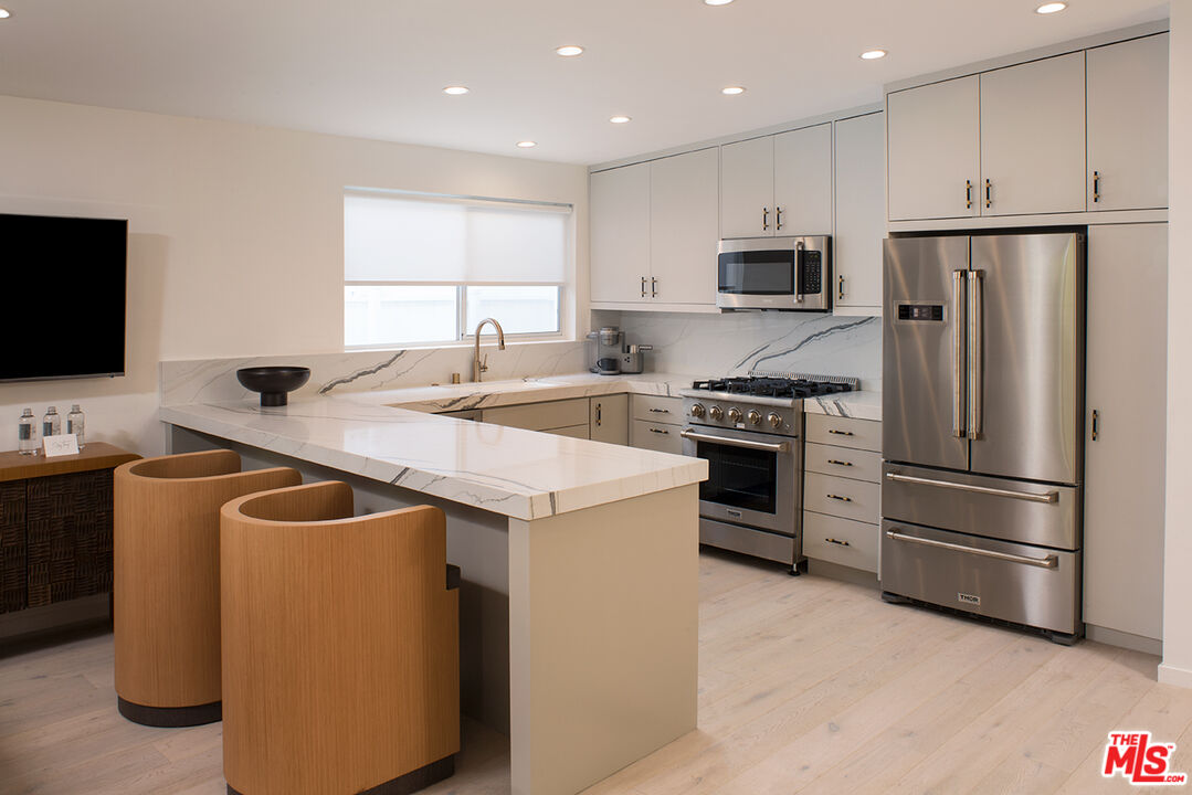 8917 Cynthia Street, Unit 2 West Hollywood, CA 90069 - Photo 13 of 29