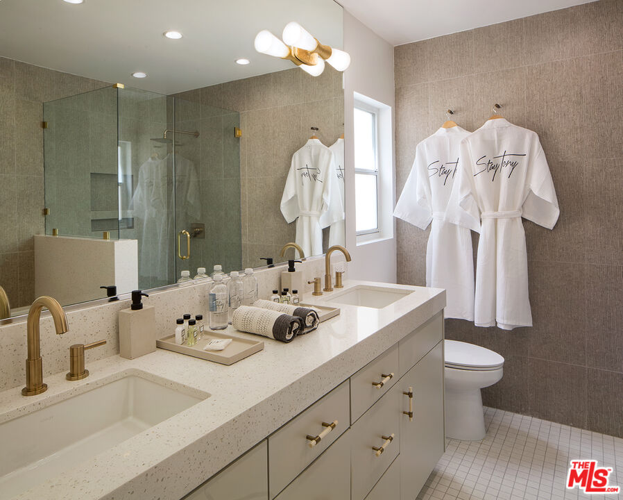 8917 Cynthia Street, Unit 2 West Hollywood, CA 90069 - Photo 21 of 29