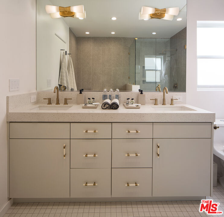 8917 Cynthia Street, Unit 2 West Hollywood, CA 90069 - Photo 24 of 29