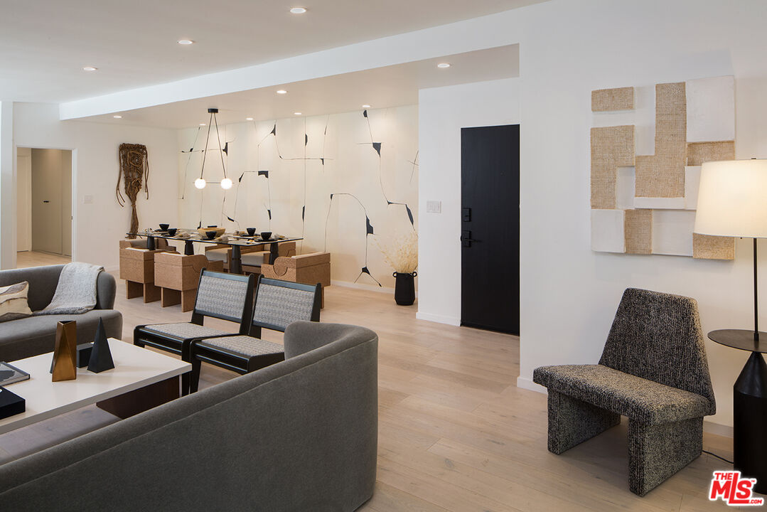 8917 Cynthia Street, Unit 2 West Hollywood, CA 90069 - Photo 10 of 29