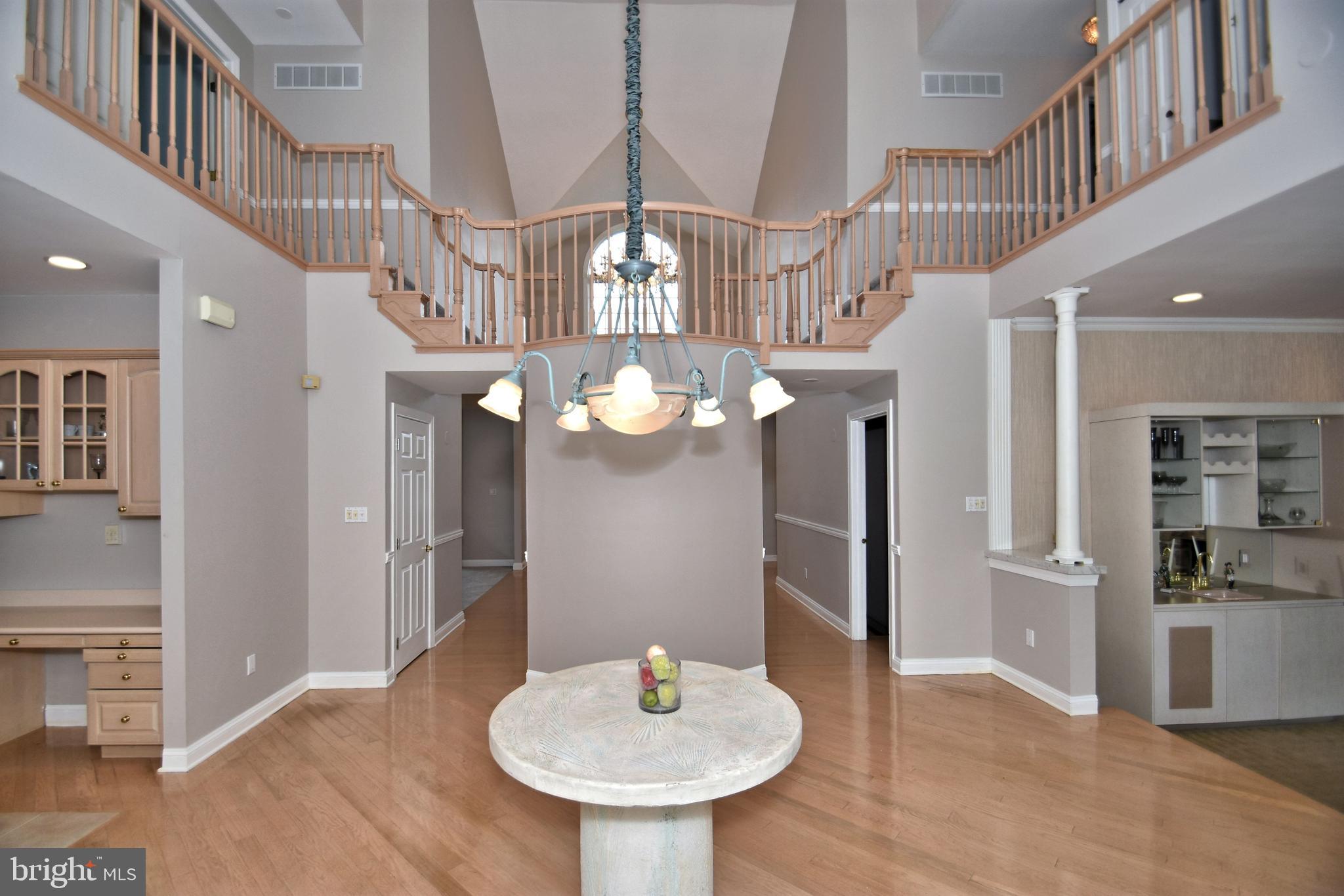 12 Eldridge Road Newtown, PA 18940 - Photo 14 of 58 2 story Breakfast Room