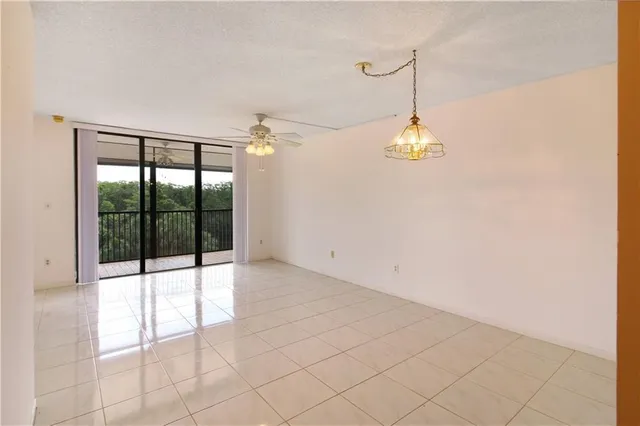 $199,999 | 2900 Northwest 42nd Avenue, Unit A505, Coconut Creek, FL 33066
