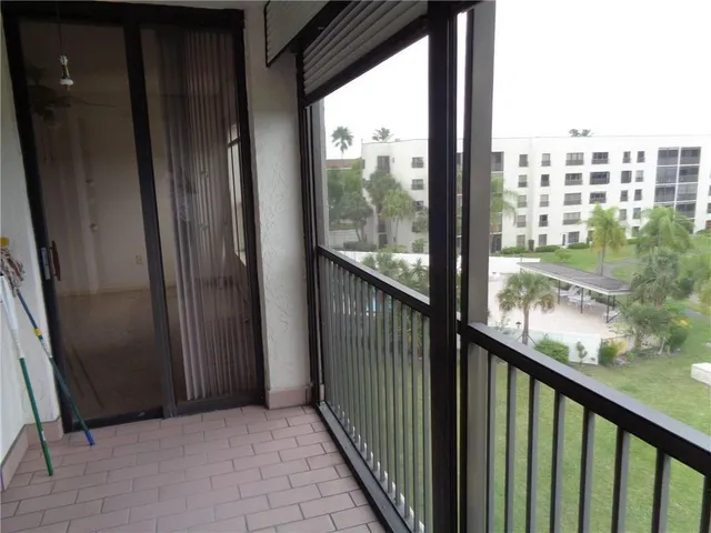 $199,999 | 2900 Northwest 42nd Avenue, Unit A505, Coconut Creek, FL 33066