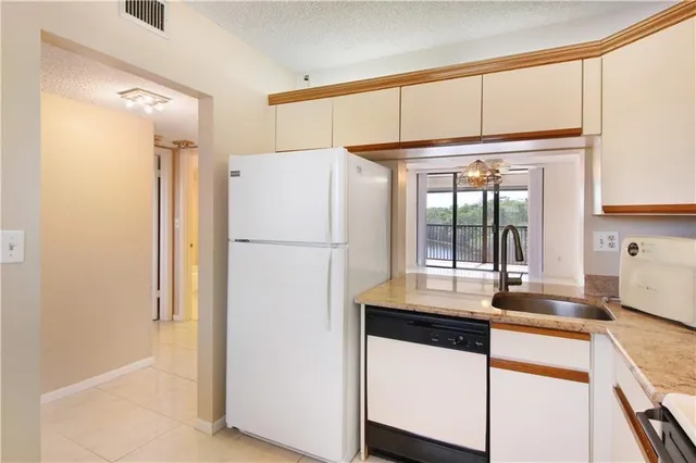 $199,999 | 2900 Northwest 42nd Avenue, Unit A505, Coconut Creek, FL 33066