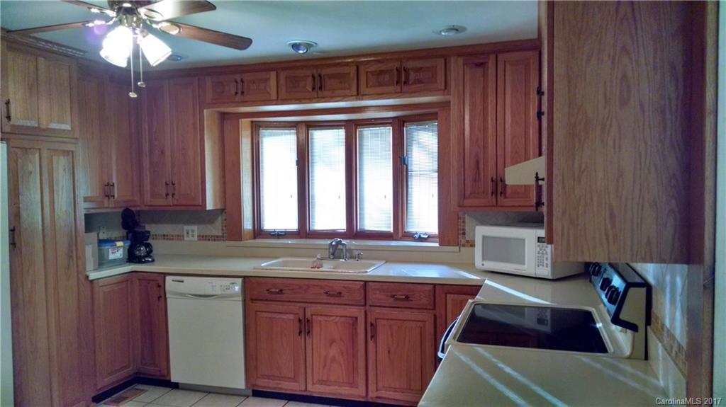 210 Queen Anne Road Salisbury, NC 28144 - Photo 3 of 24 Gallery Image 3