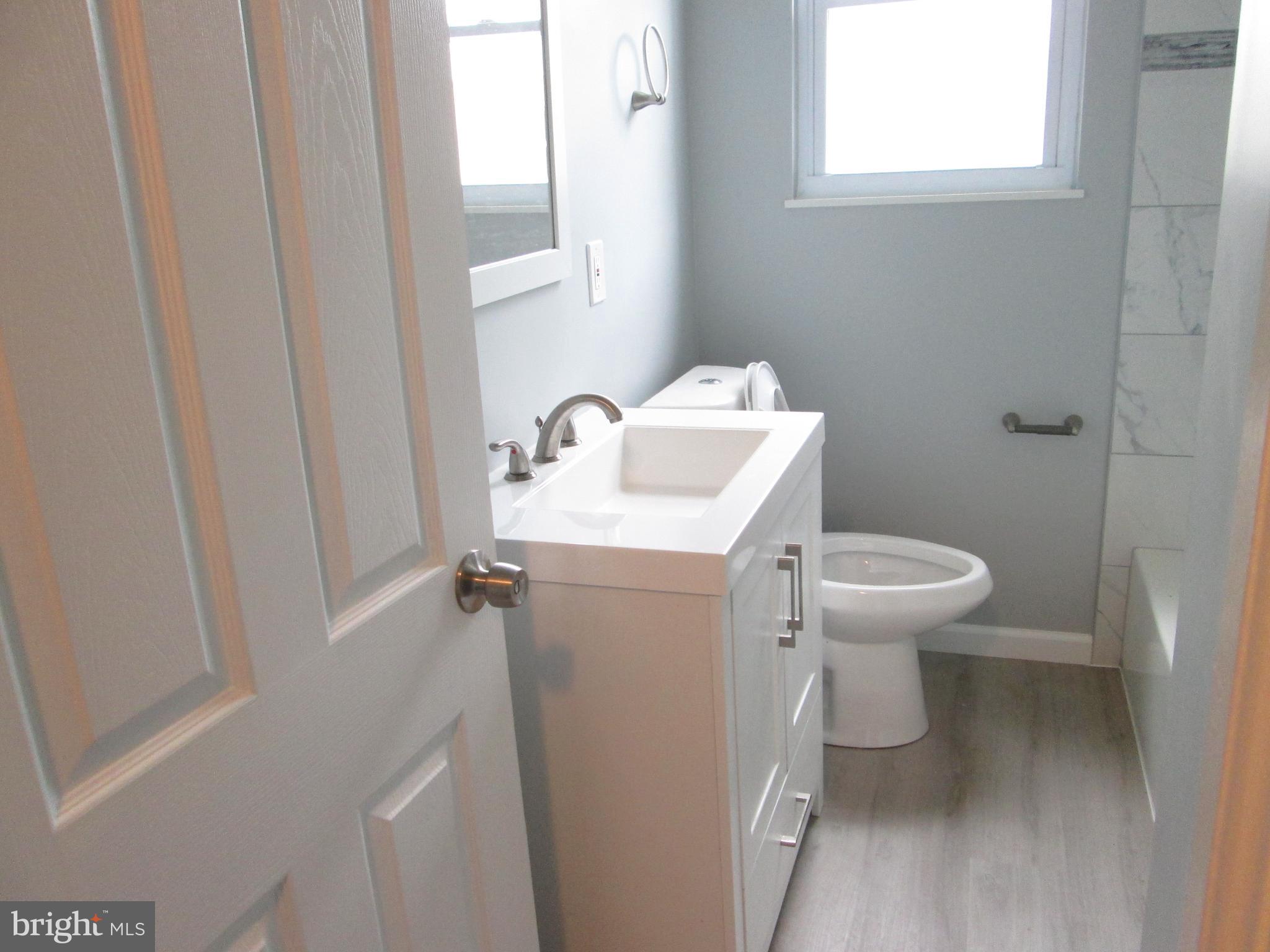 566 Forest View Road Linthicum Heights, MD 21090 - Photo 26 of 51 main bath