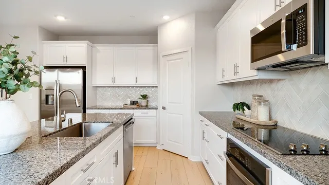 $827,373 | 3248 Homestead Paseo, Ontario, CA 91761