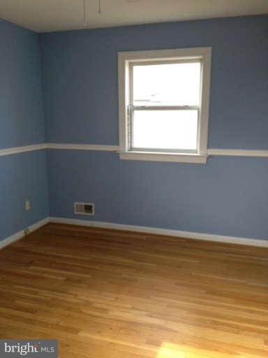 2437 Lakewood Road Baltimore, MD 21234 - Photo 9 of 11 Bedroom