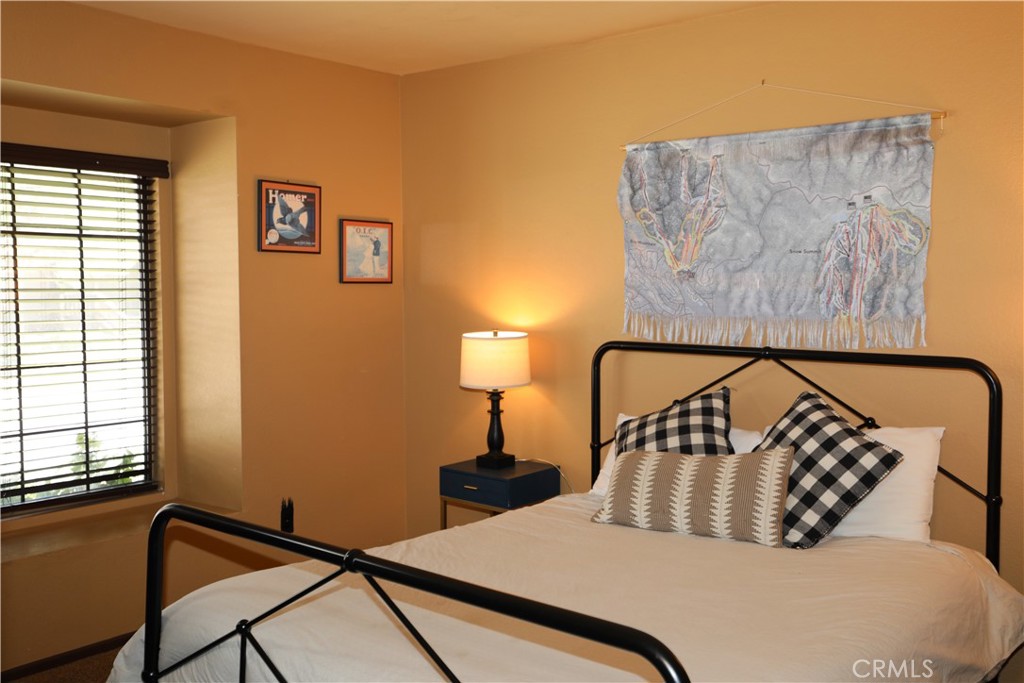 755 Cienega Road, Unit B Big Bear Lake, CA 92315 - Photo 9 of 33