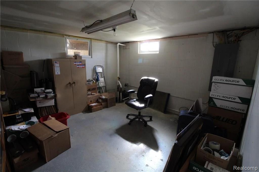 2912 Daley Road Lapeer, MI 48446 - Photo 22 of 32
