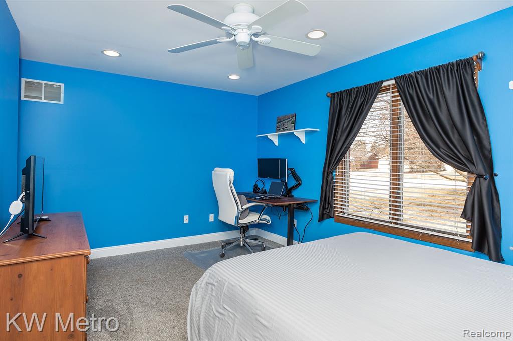 55 Boyken Road Rochester Hills, MI 48307 - Photo 24 of 48