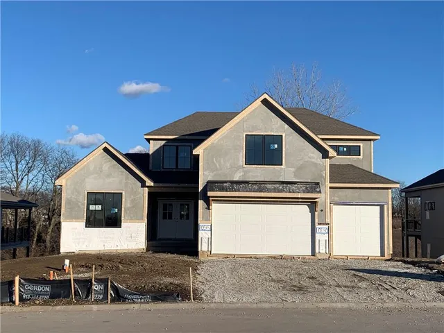 $759,999 | 10515 North Liberty Street, Kansas City, MO 64155