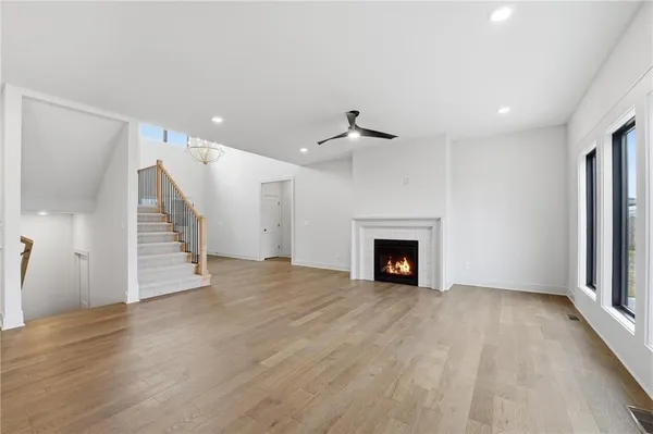 $759,999 | 10515 North Liberty Street, Kansas City, MO 64155