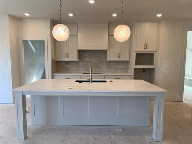 $759,999 | 10515 North Liberty Street, Kansas City, MO 64155