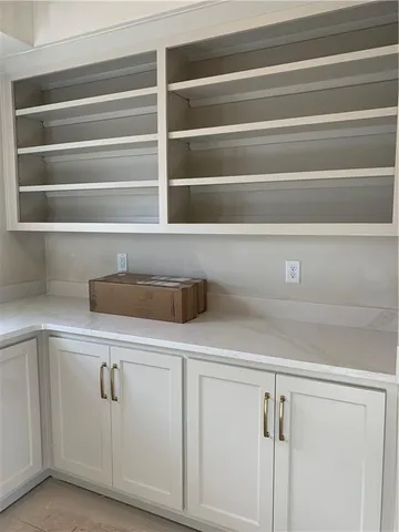 $759,999 | 10515 North Liberty Street, Kansas City, MO 64155