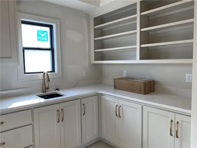 $759,999 | 10515 North Liberty Street, Kansas City, MO 64155