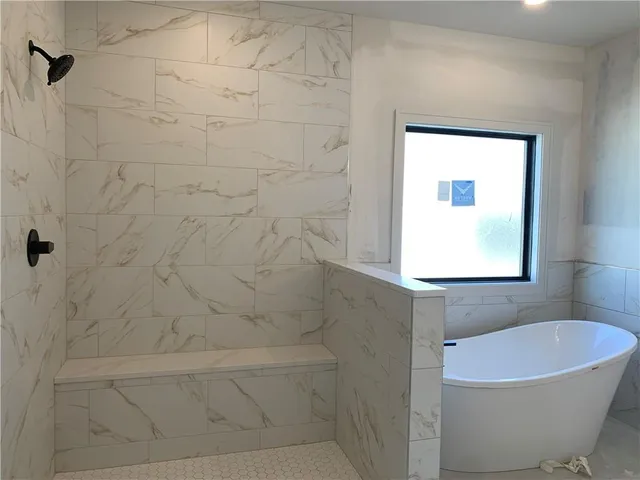 $759,999 | 10515 North Liberty Street, Kansas City, MO 64155