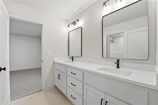 $759,999 | 10515 North Liberty Street, Kansas City, MO 64155