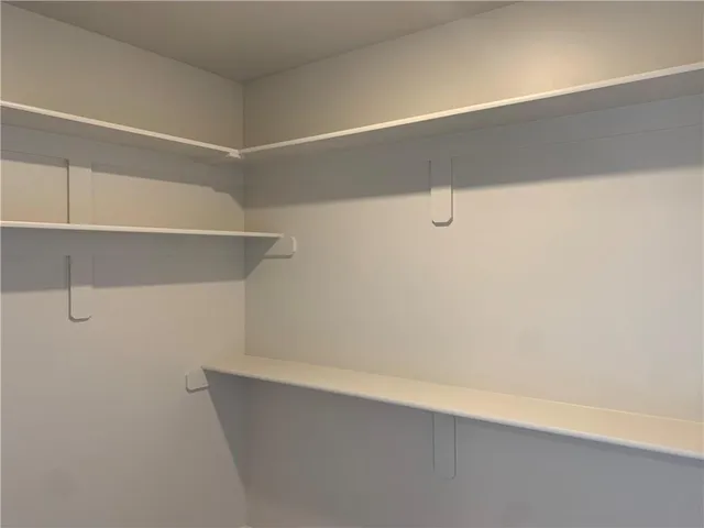 $759,999 | 10515 North Liberty Street, Kansas City, MO 64155