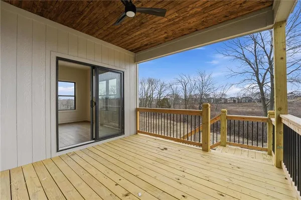 $759,999 | 10515 North Liberty Street, Kansas City, MO 64155