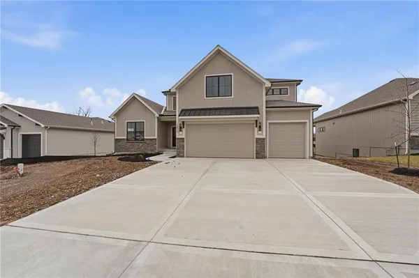 $759,999 | 10515 North Liberty Street, Kansas City, MO 64155