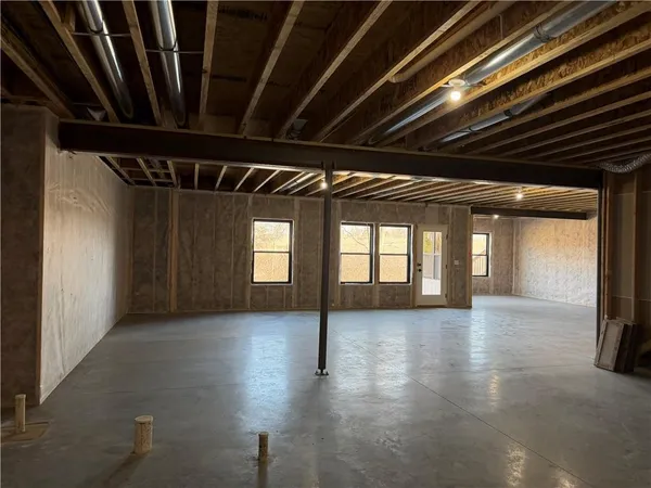 $759,999 | 10515 North Liberty Street, Kansas City, MO 64155