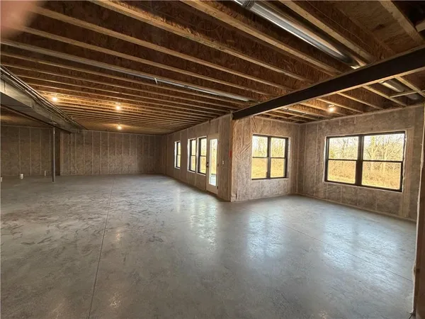$759,999 | 10515 North Liberty Street, Kansas City, MO 64155