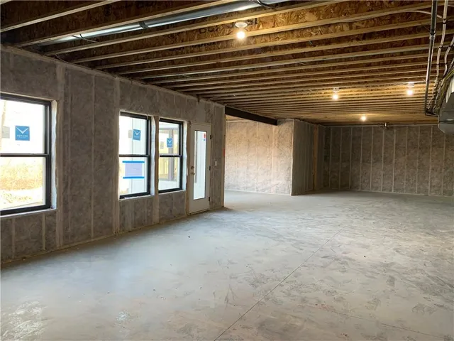 $759,999 | 10515 North Liberty Street, Kansas City, MO 64155