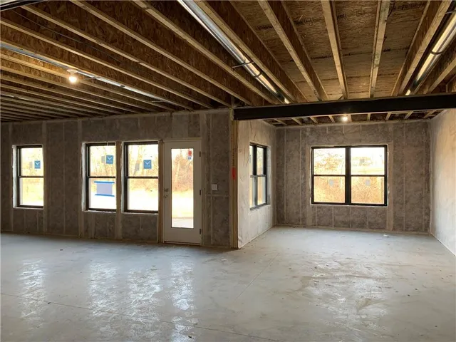 $759,999 | 10515 North Liberty Street, Kansas City, MO 64155