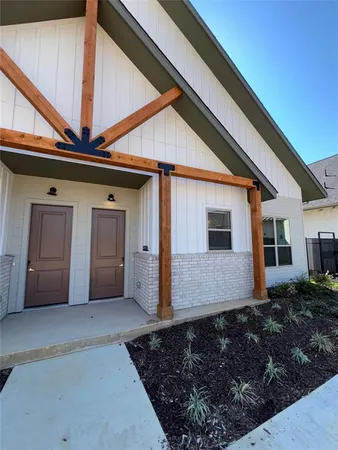 $1,665 | 2036 Oak Grove Lane, Unit 162B, Aubrey, TX 76227