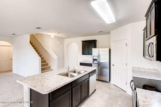 1692 Saxton Road Cocoa, FL 32926 - Photo 3 of 22 KITCHEN