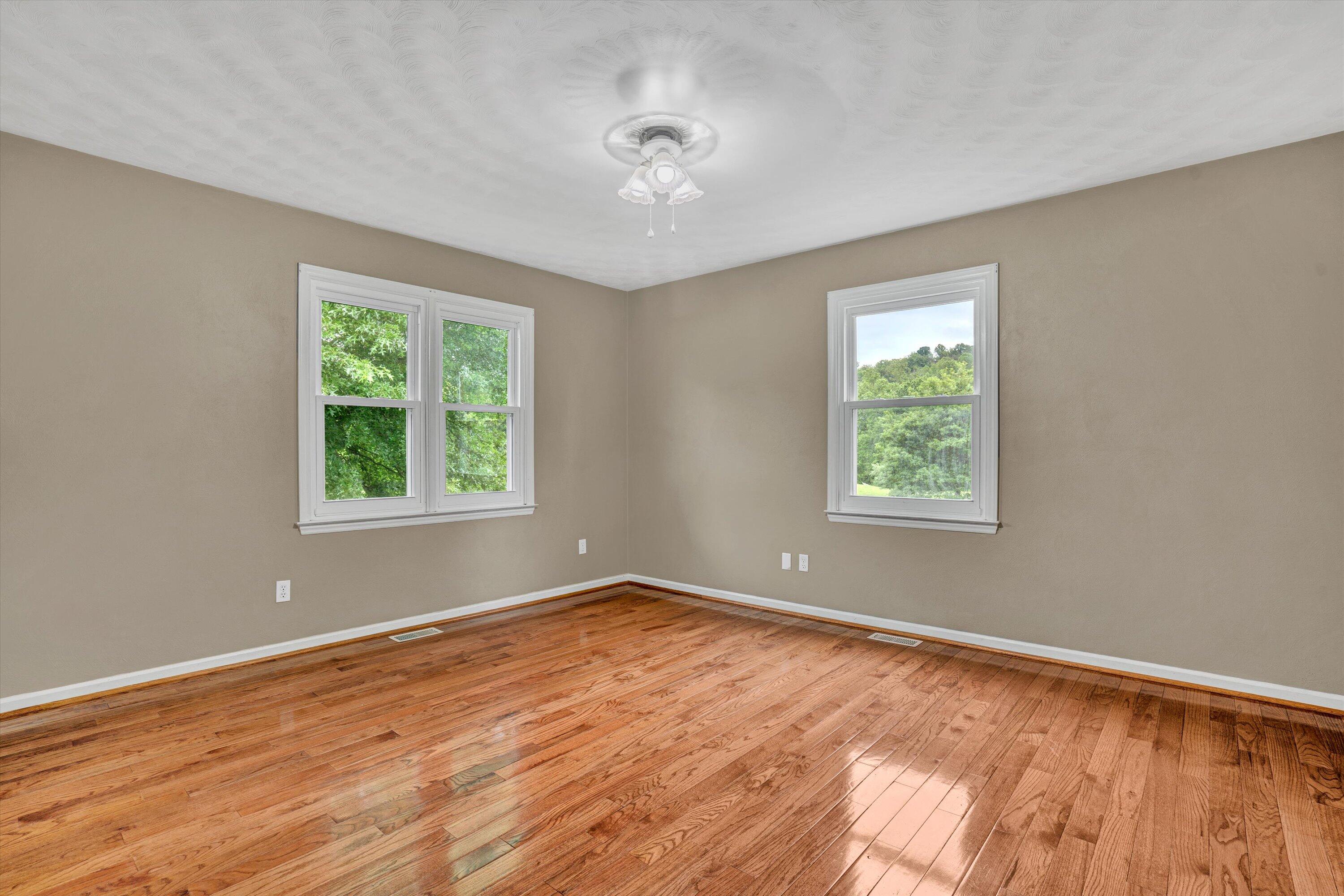 4 Arch Mill Road Fincastle, VA 24090 - Photo 28 of 49 28-DSC00116