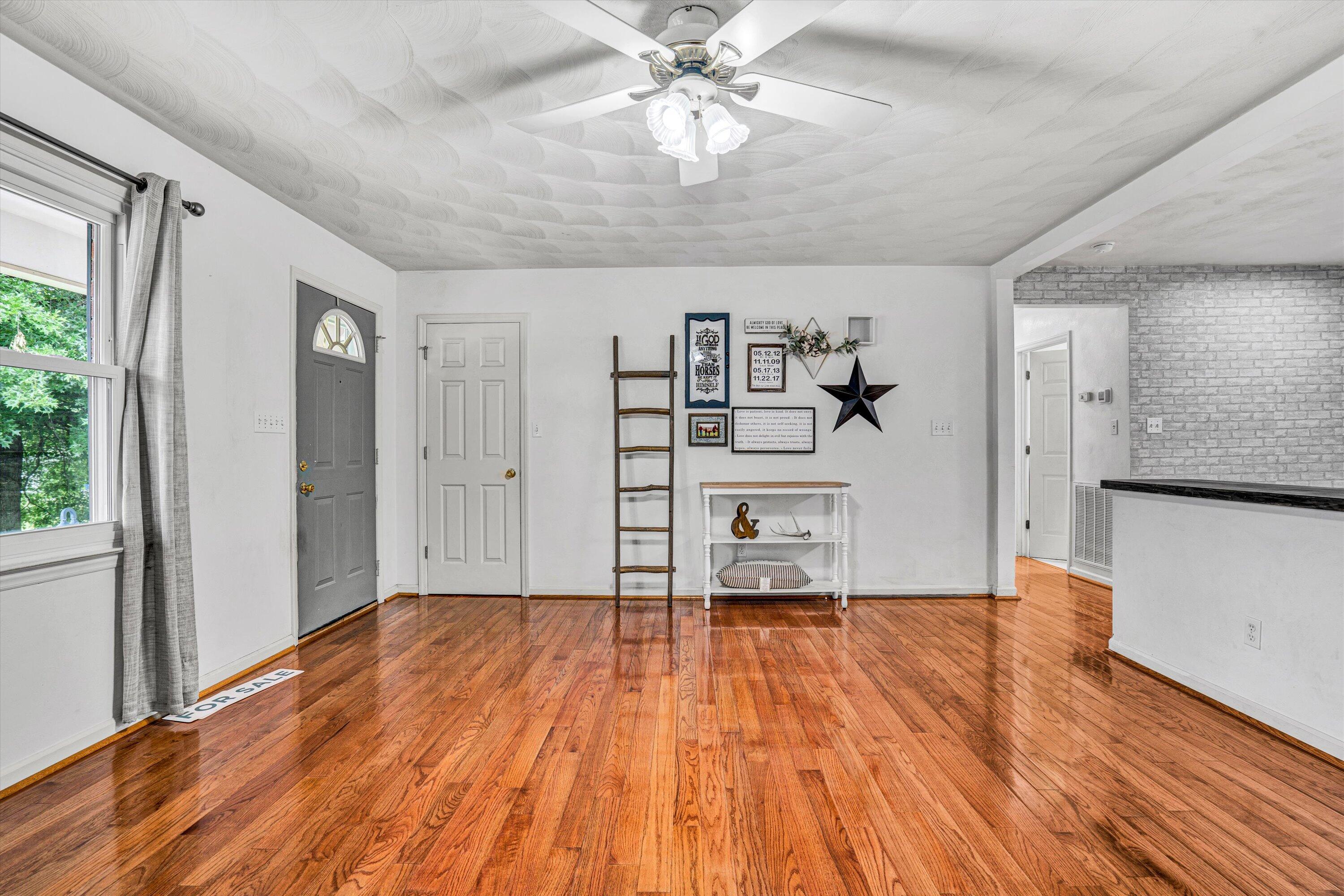 4 Arch Mill Road Fincastle, VA 24090 - Photo 5 of 49 05-DSC00016