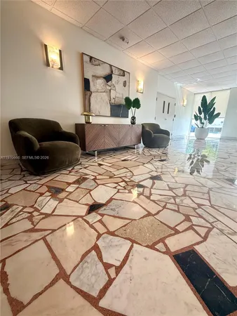 $285,000 | 2150 Sans Souci Boulevard, Unit B811, North Miami, FL 33181