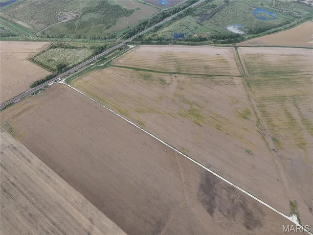 $180,000 | 2-00 Bluff Road, Prairie du Rocher, IL 62277