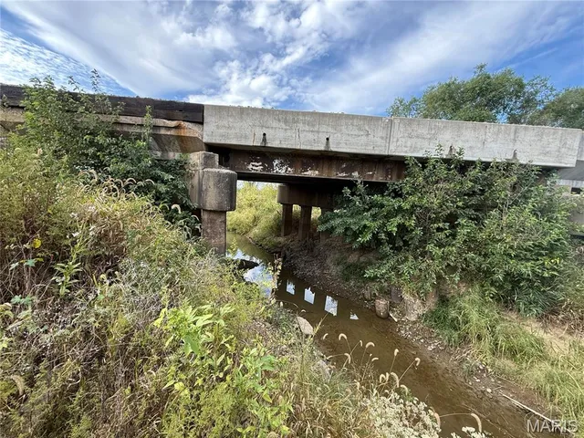 $180,000 | 2-00 Bluff Road, Prairie du Rocher, IL 62277